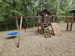 Lazy Daze Lodge - Hot Tub and New Custom Playset!