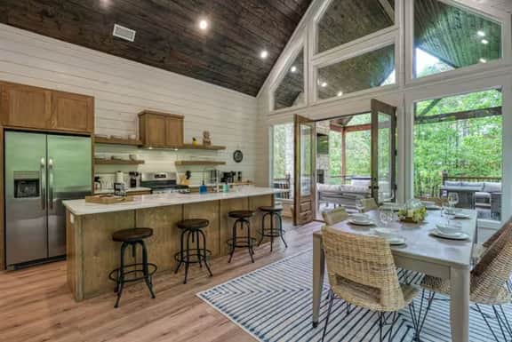New! Twisted Wildflower! Spa, Fire-pit, Foosball!