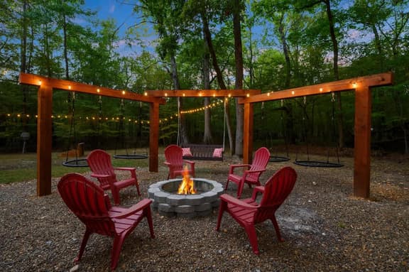 New! Kickin' Back! Quality-Privacy-Proximity! - Image 1